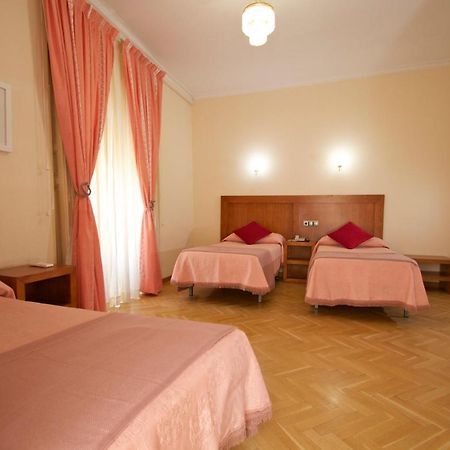 Hostal Greco Gran Via Madrid Exteriör bild