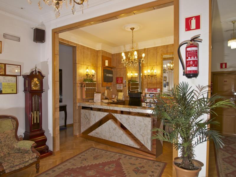 Hostal Greco Gran Via Madrid Exteriör bild