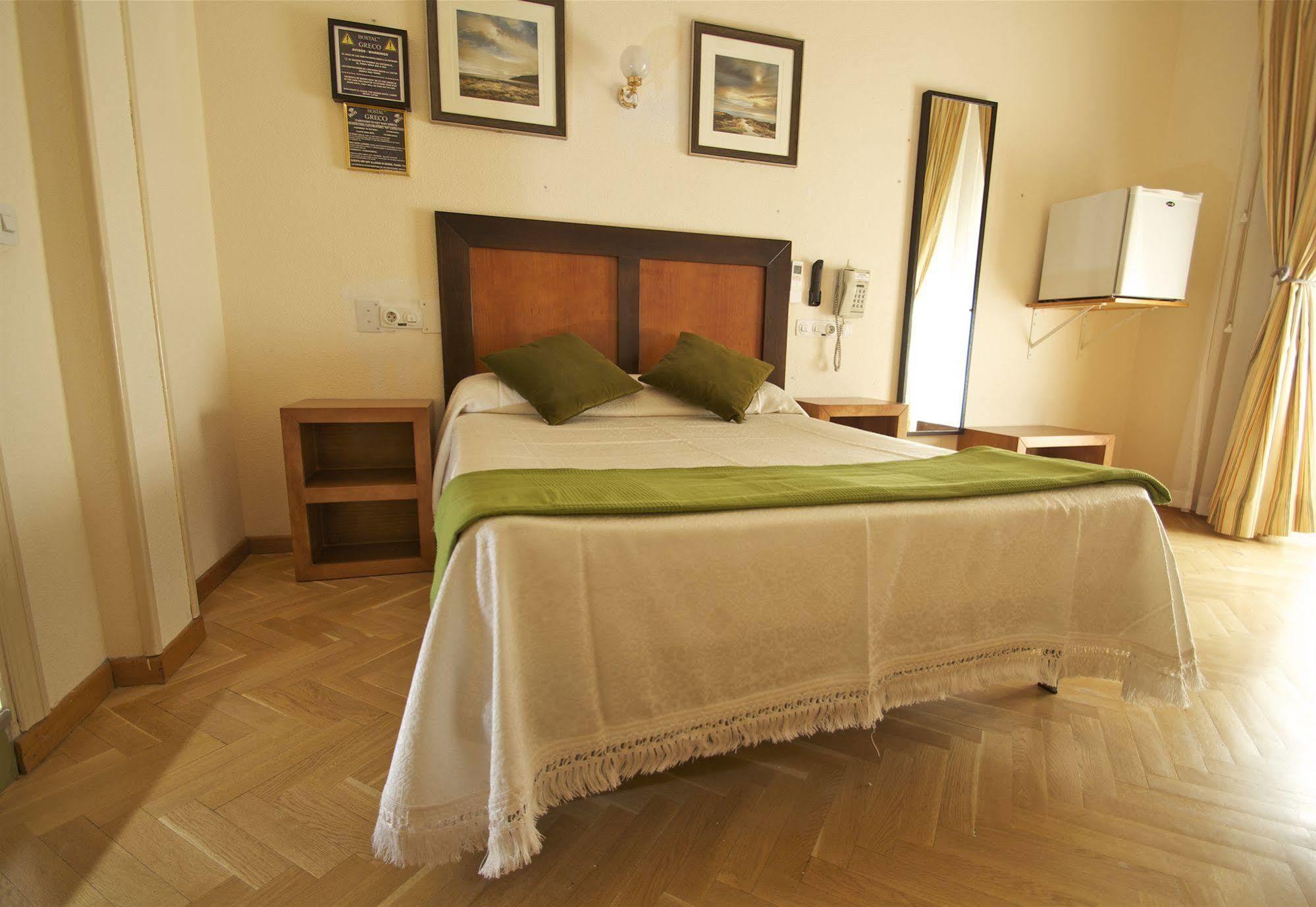 Hostal Greco Gran Via Madrid Exteriör bild