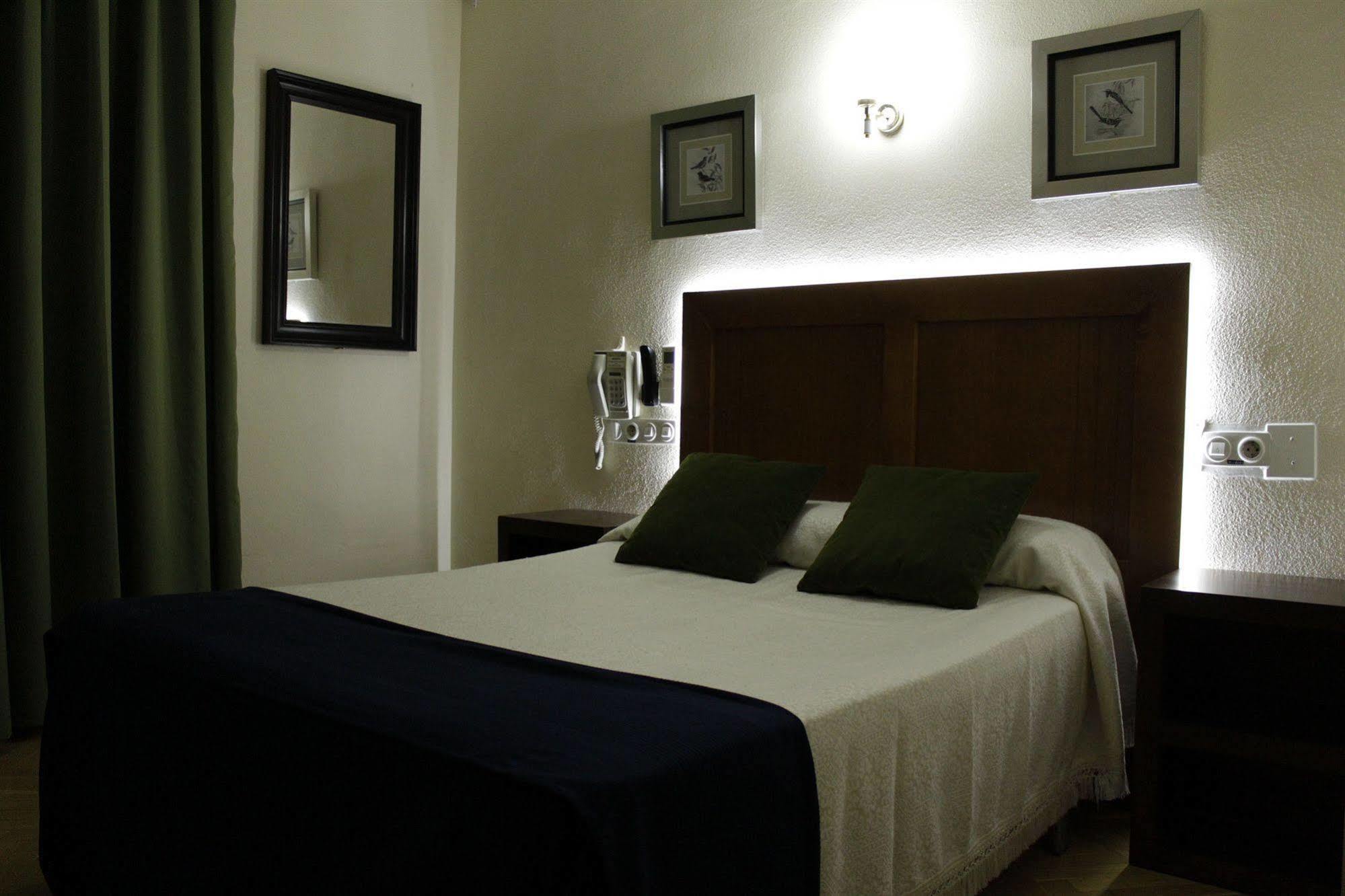 Hostal Greco Gran Via Madrid Exteriör bild