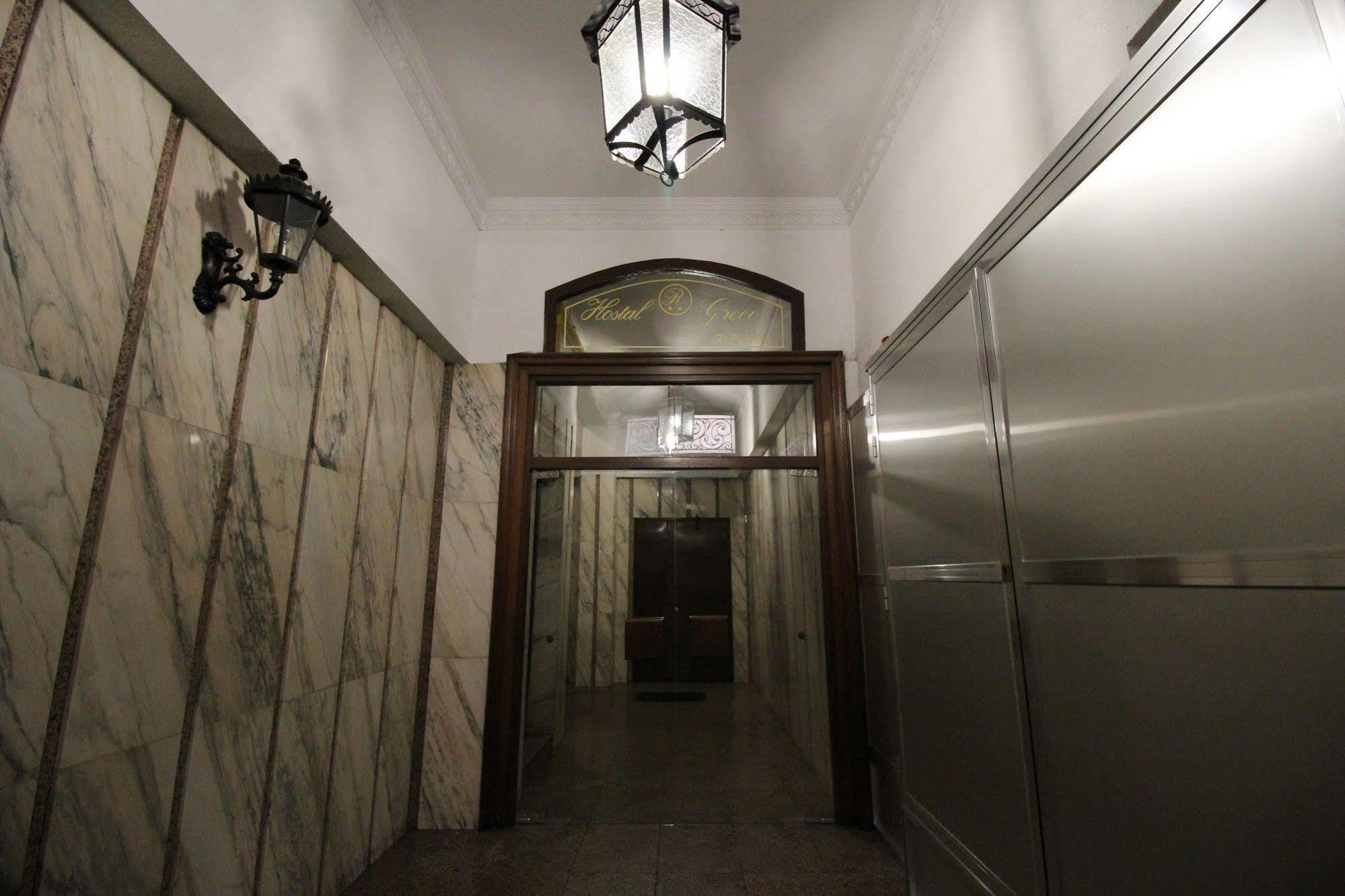 Hostal Greco Gran Via Madrid Exteriör bild
